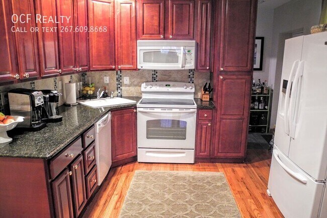 Building Photo - 1712 Rodman St