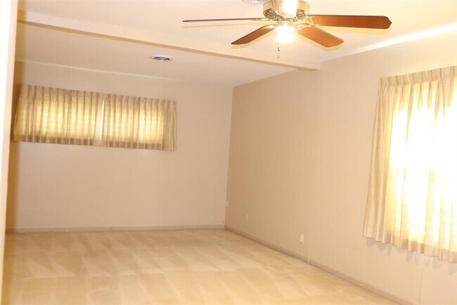 Building Photo - 8421 Baker Dr
