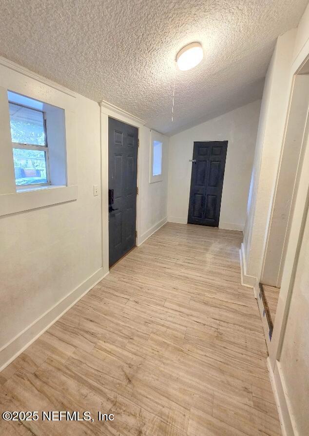 Building Photo - 3058 Phyllis St