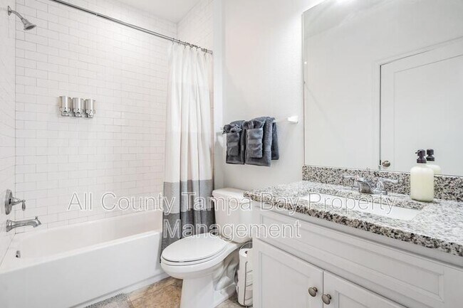 Building Photo - 2604 N Highland Ave