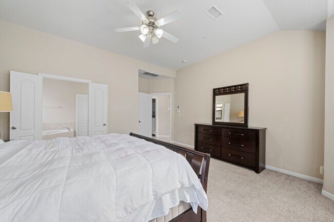 Building Photo - 9431 Thurber Ridge Dr