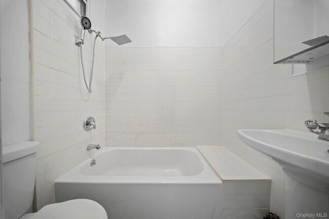 Building Photo - 1207 Hancock St