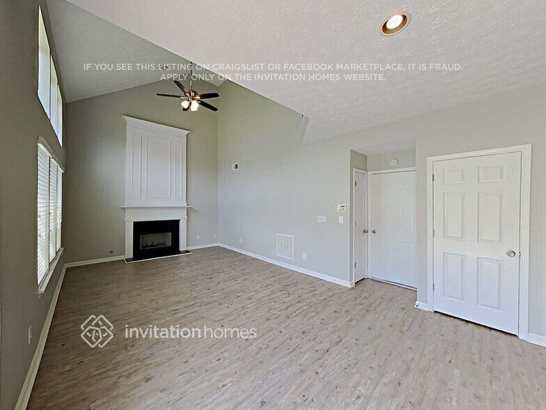 Building Photo - 3015 New Haven Ln