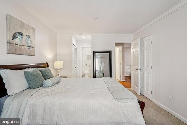 Building Photo - 18202 Chalet Dr