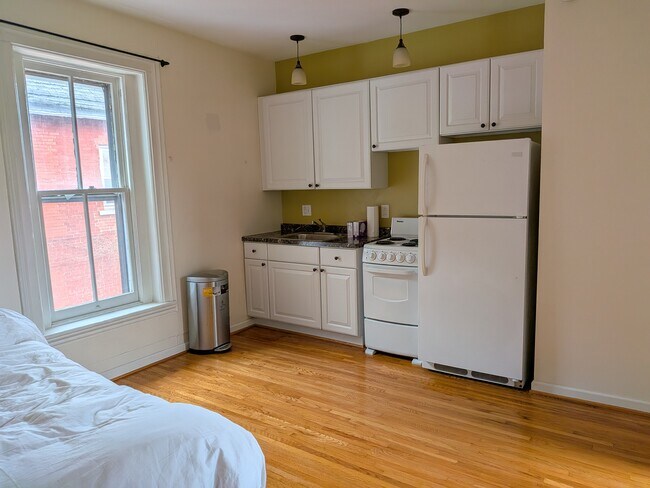 Building Photo - 516 Prospect Ave