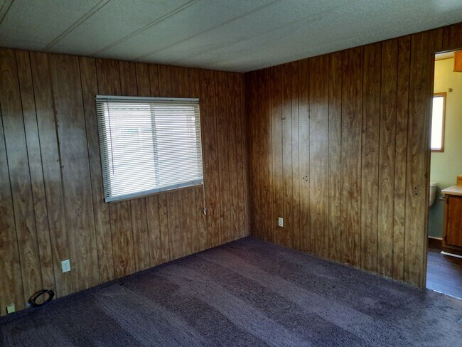 Building Photo - 2 Bedroom/2Bath Mobile home with Arizona Room and Fully Fenced Yard.