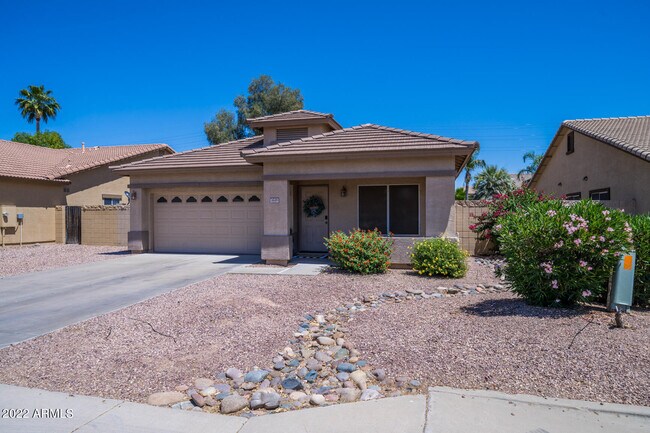 Building Photo - 3649 S Loback Ln