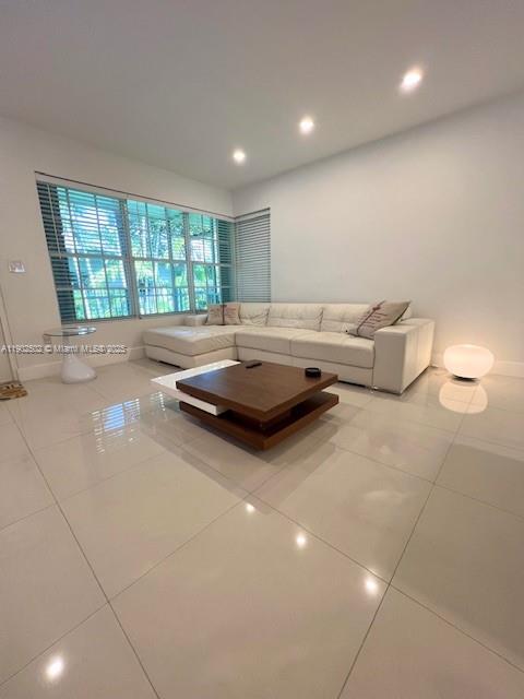 Building Photo - 1125 99th St