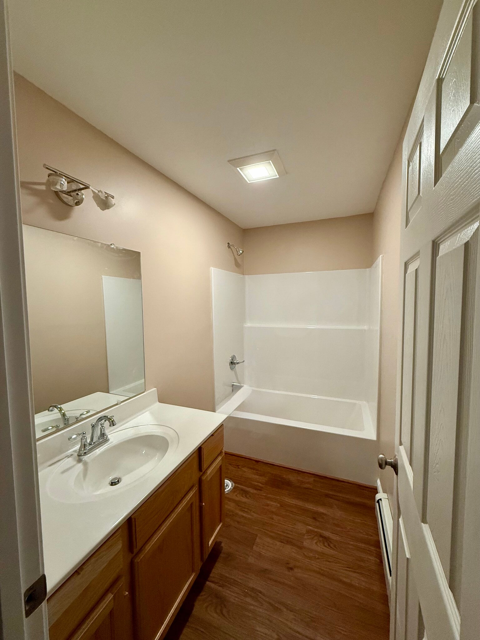 Full Bath - 56 Gary Rd