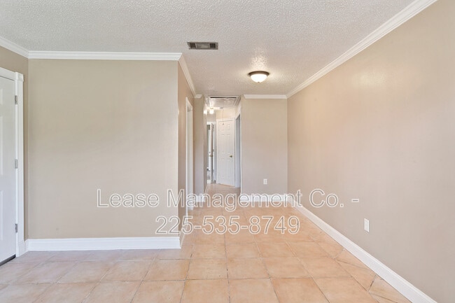 Primary Photo - 7228 Warfield St