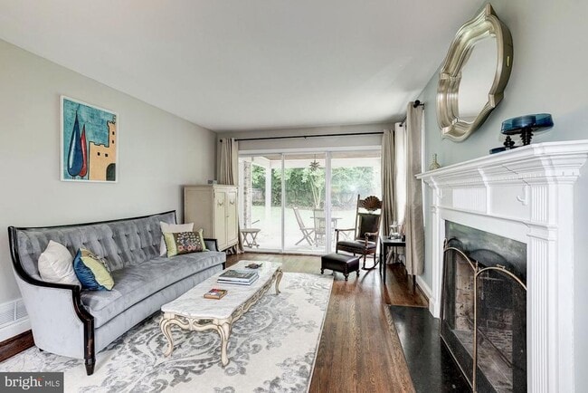 Building Photo - 5724 27th St NW