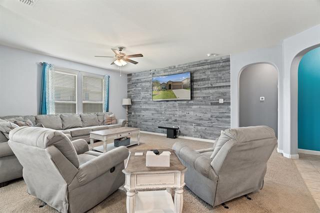 Building Photo - 9124 Golden Hollow Ln