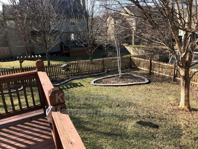 Building Photo - 5605 W 153rd Terrace