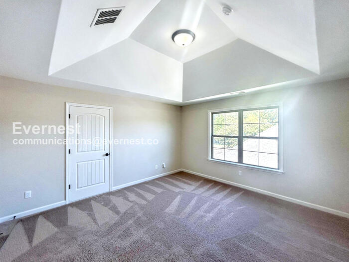 Building Photo - 2375 Red Vintage Ln