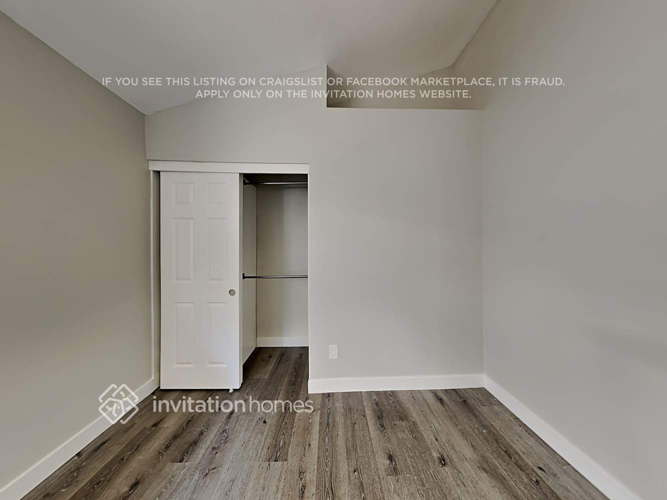 Building Photo - 8250 Lonely Hill Way