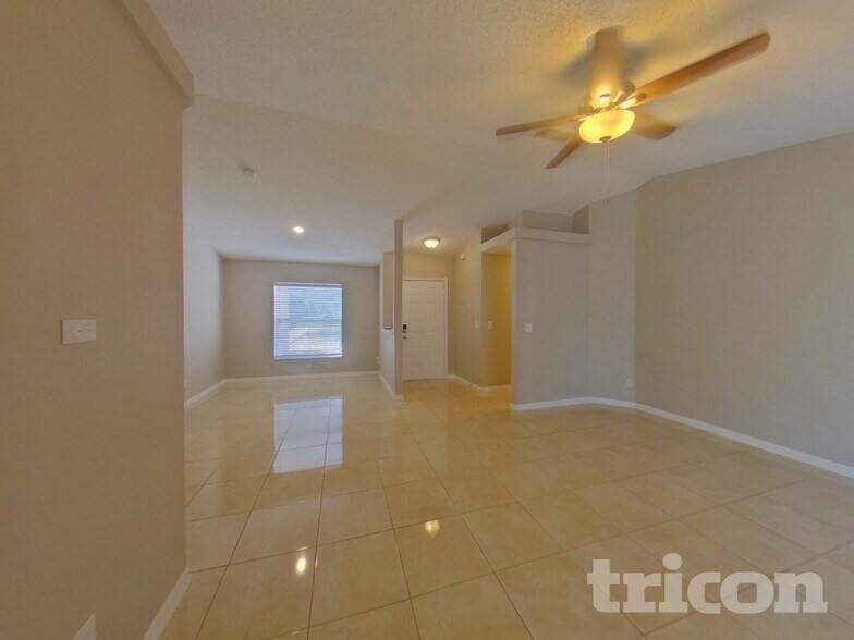 Building Photo - 13235 Moonflower Ct