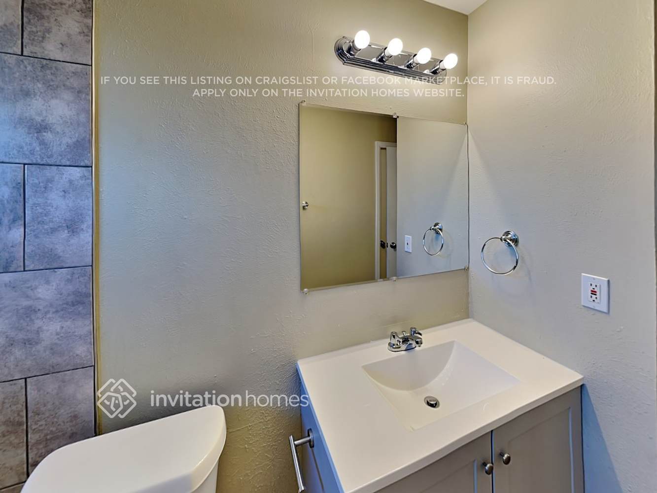 Building Photo - 7030 N Lamar St