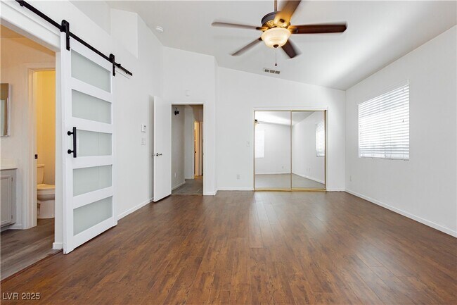 Building Photo - 204 Zenith Point Ave