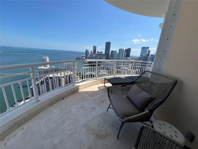 Building Photo - 848 Brickell Key Dr