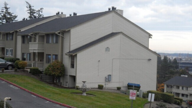 Building Photo - 1725 W Sunn Fjord Ln