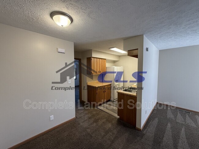 Building Photo - 1736 E Morgan Dr