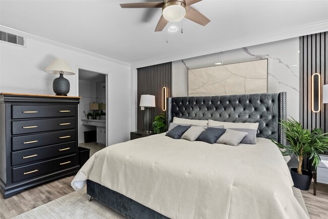 Building Photo - 604 S Ripple Creek Dr