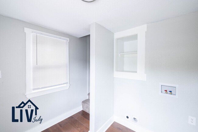 Building Photo - $650  OFF FIRST MONTH'S RENT IF YOU APPLY BY FEB 1ST 2026