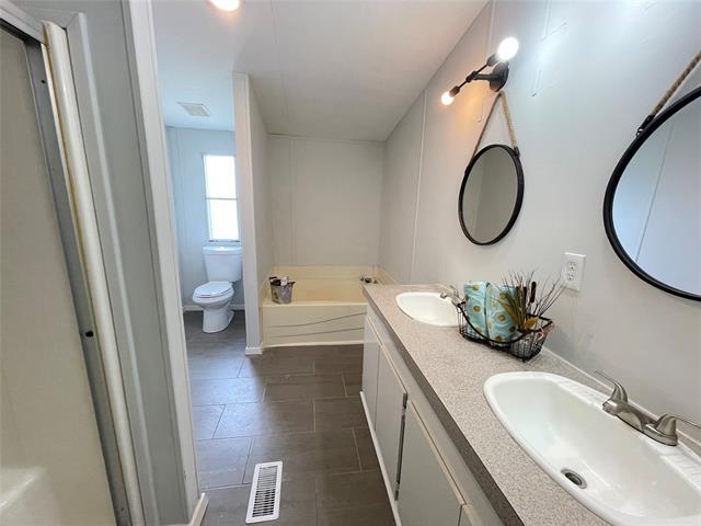 Building Photo - 9066 Diamond Avenue