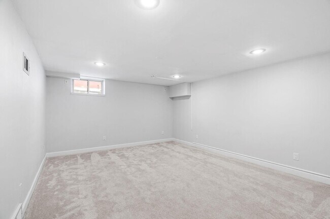Building Photo - 5705 Logan Ave S