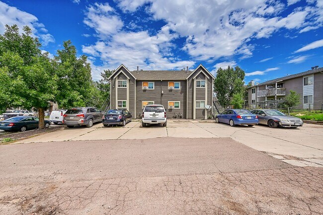 Building Photo - 1051 Mazatlan Cir