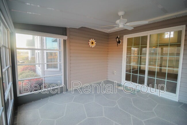 Building Photo - 35 Palmetto Green Dr