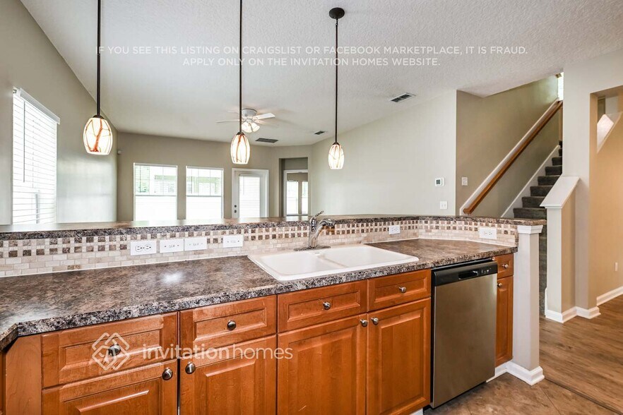 Building Photo - 6205 Whitsbury Ct