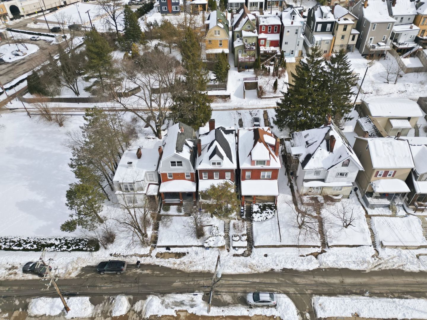 Building Photo - 141 Oneida St