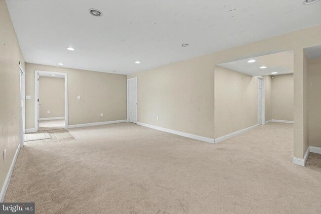 Building Photo - 228 Leffler Cir