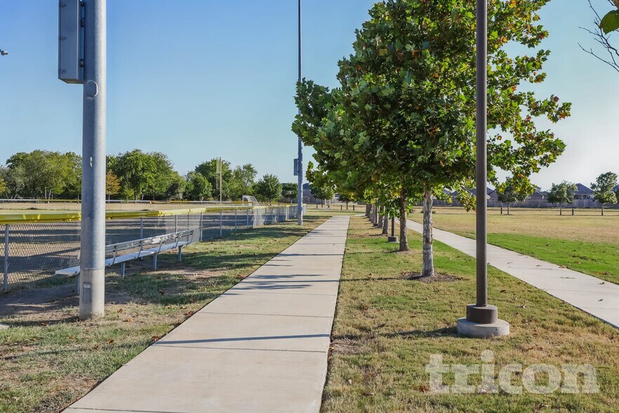 Building Photo - 11750 Davalos Ln