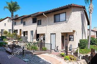 Building Photo - 1915 Estrella De Mar Ct
