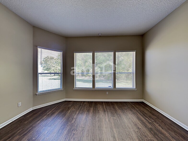 Building Photo - 11793 Rolling River Blvd