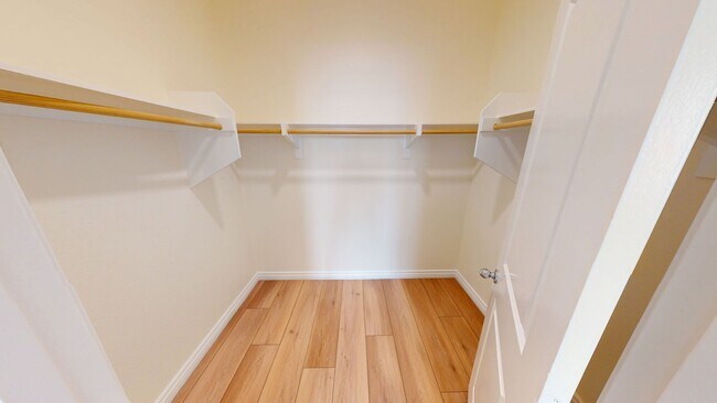 Building Photo - 515 Surfbird Ln