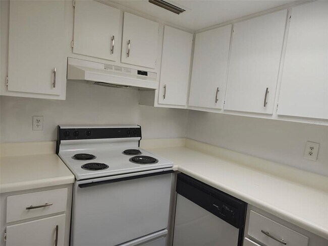Building Photo - 551 Flemming Way