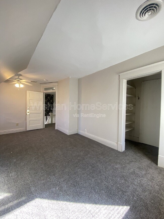 Building Photo - 224 N Ward St