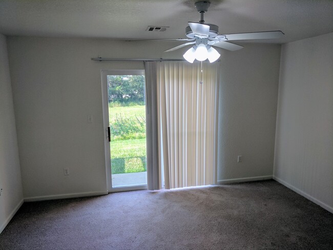 Building Photo - 360° Virtual Tour ~ Walkout Basement