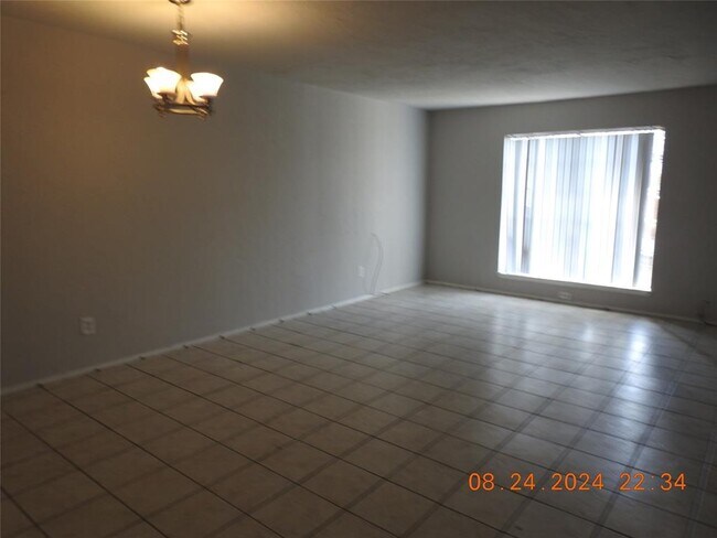Building Photo - 6305 Westward St