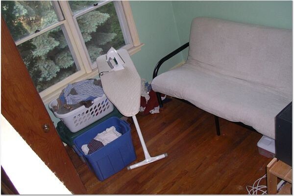 Building Photo - 1139 E GORHAM ST APT 2