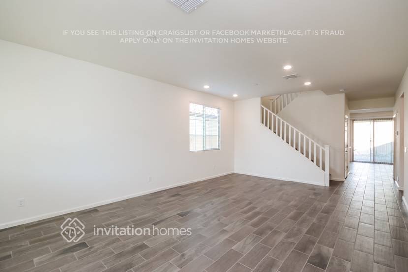 Building Photo - 1738 W Lacewood Pl
