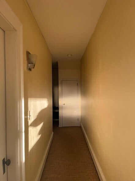 Building Photo - 91 S Willard St