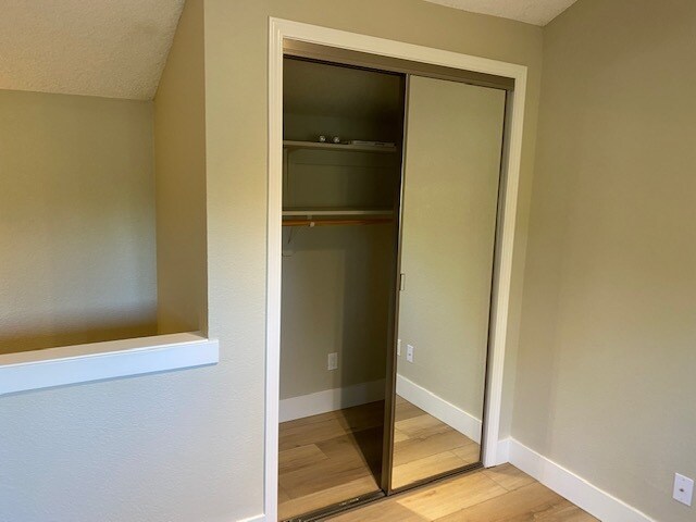 Building Photo - 13017 Lincoln Way