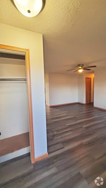 Building Photo - 6235 Langdon Ave SW