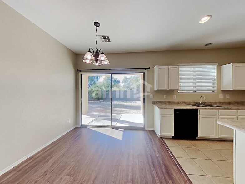 Building Photo - 9805 W Horse Thief Pass