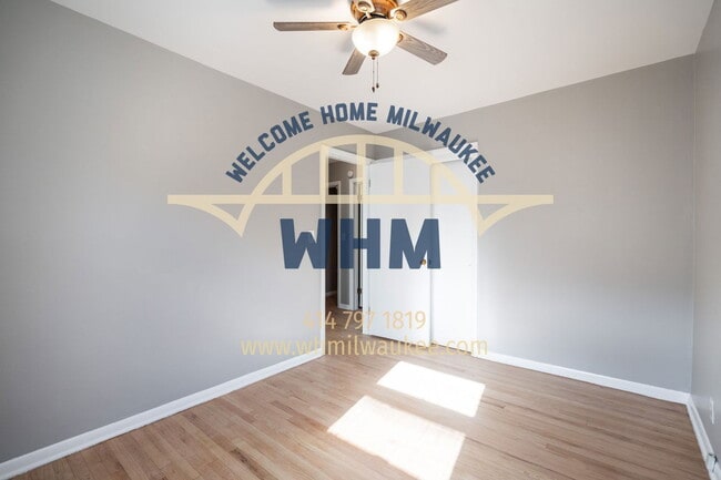 Building Photo - 2526 S 96th St