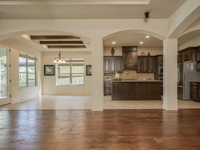 Building Photo - 12912 Schleicher Trail